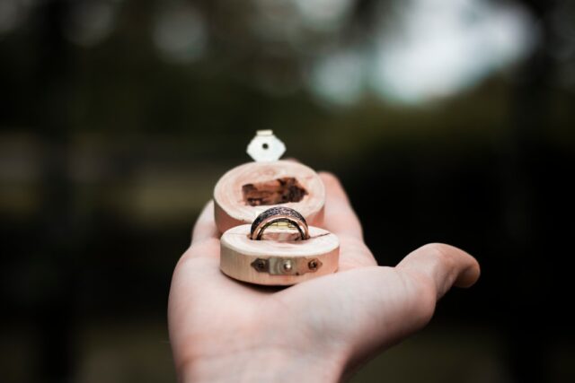 The Battle of Wearables: Smart Rings vs. Smartwatches